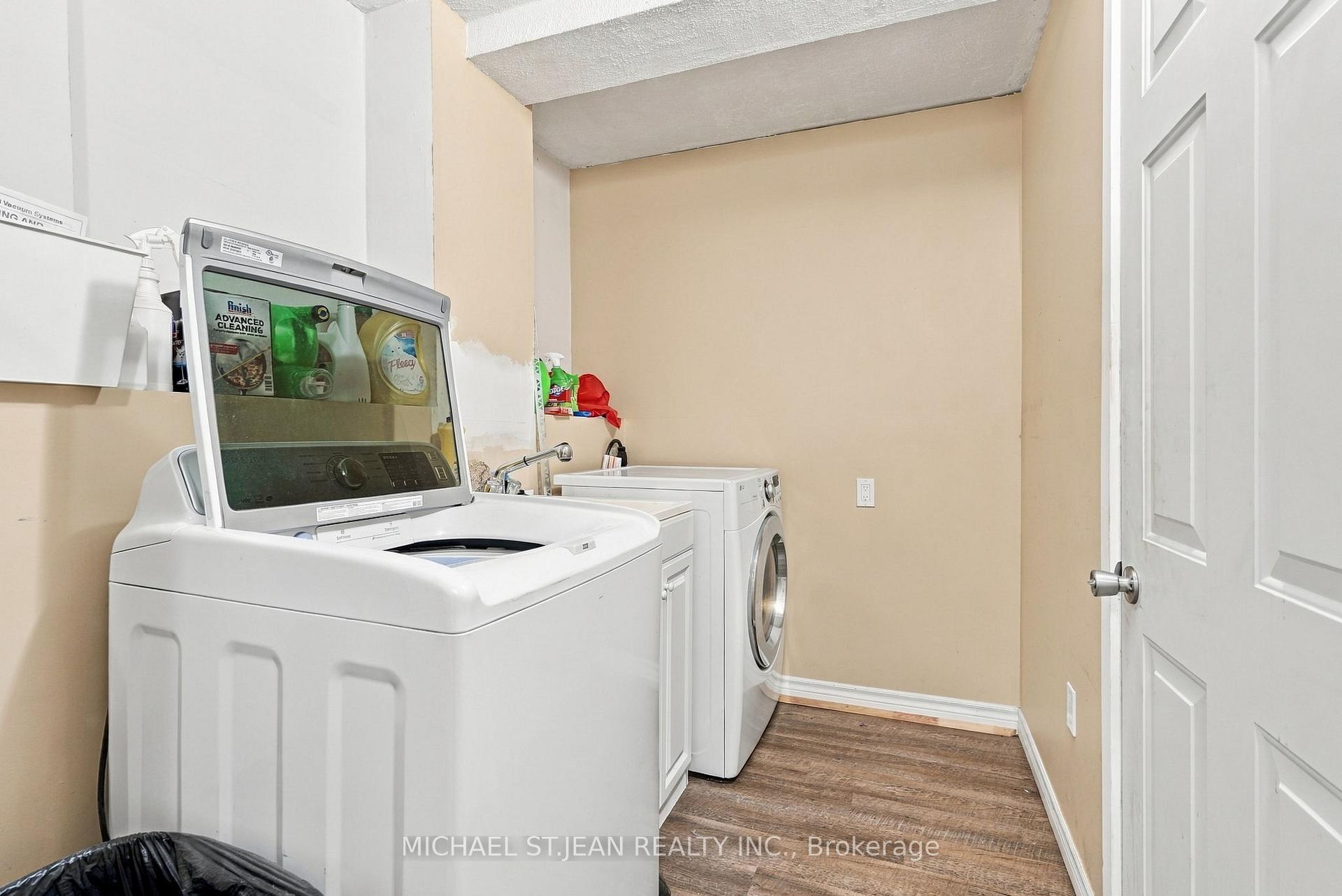 Photo 43 of 23 Desantis Court, Hamilton, Rushdale — HOMEH