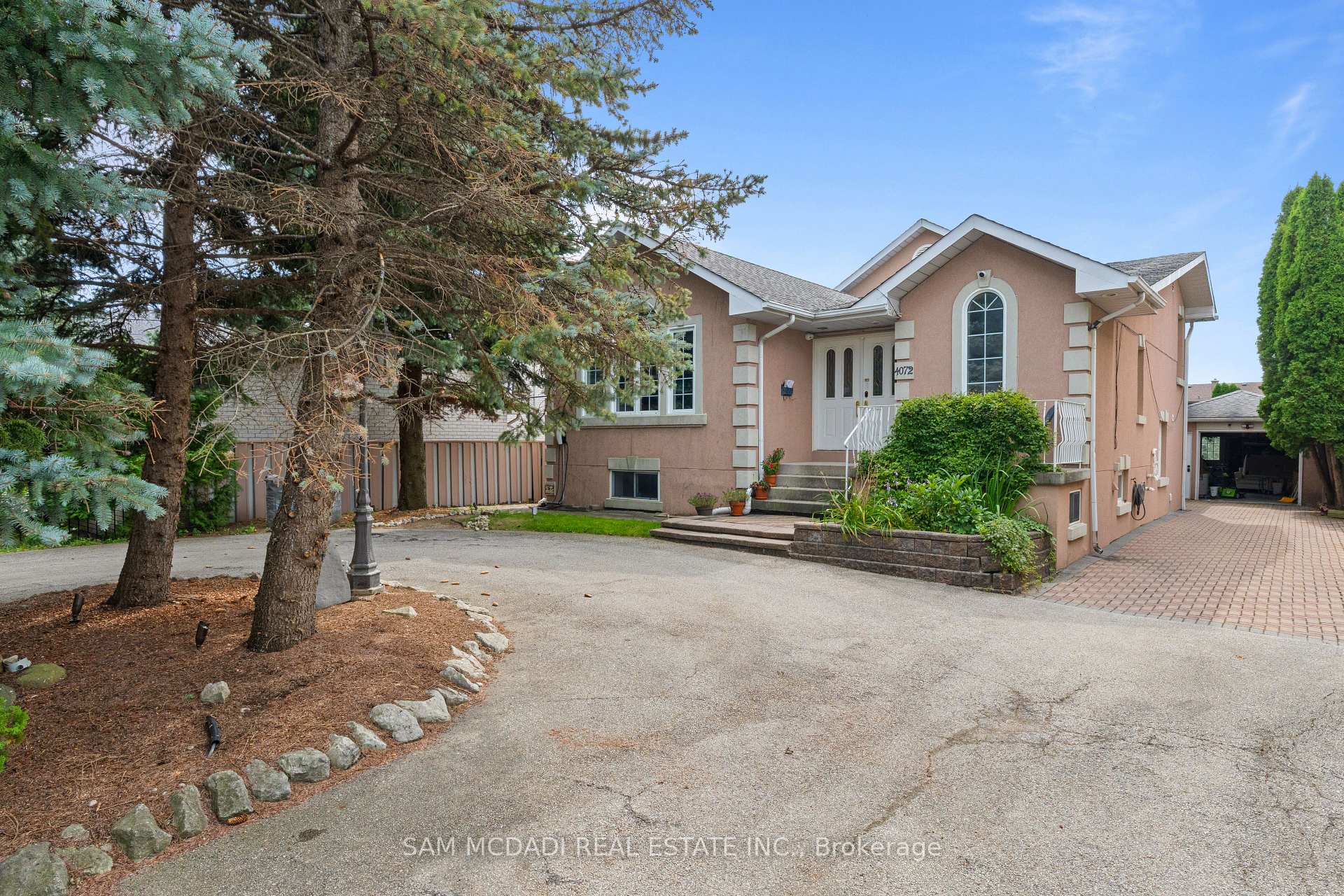 Photo 2 of 4072 Wilcox Road, Mississauga, Rathwood — HOMEH