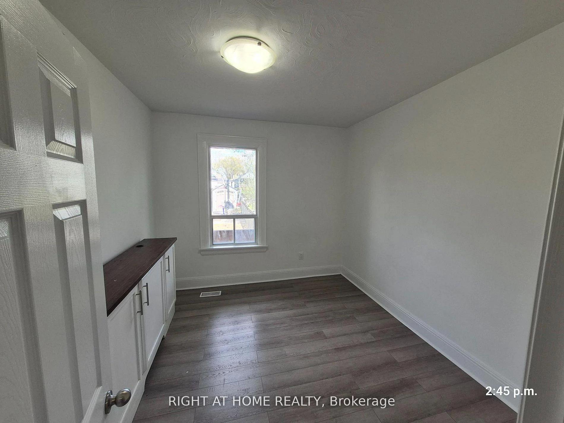 Photo 3 of 307 Eulalie Avenue, Oshawa, Central — HOMEH