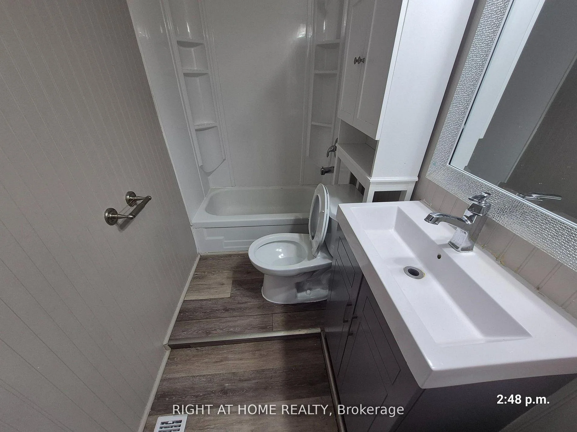 Photo 4 of 307 Eulalie Avenue, Oshawa, Central — HOMEH