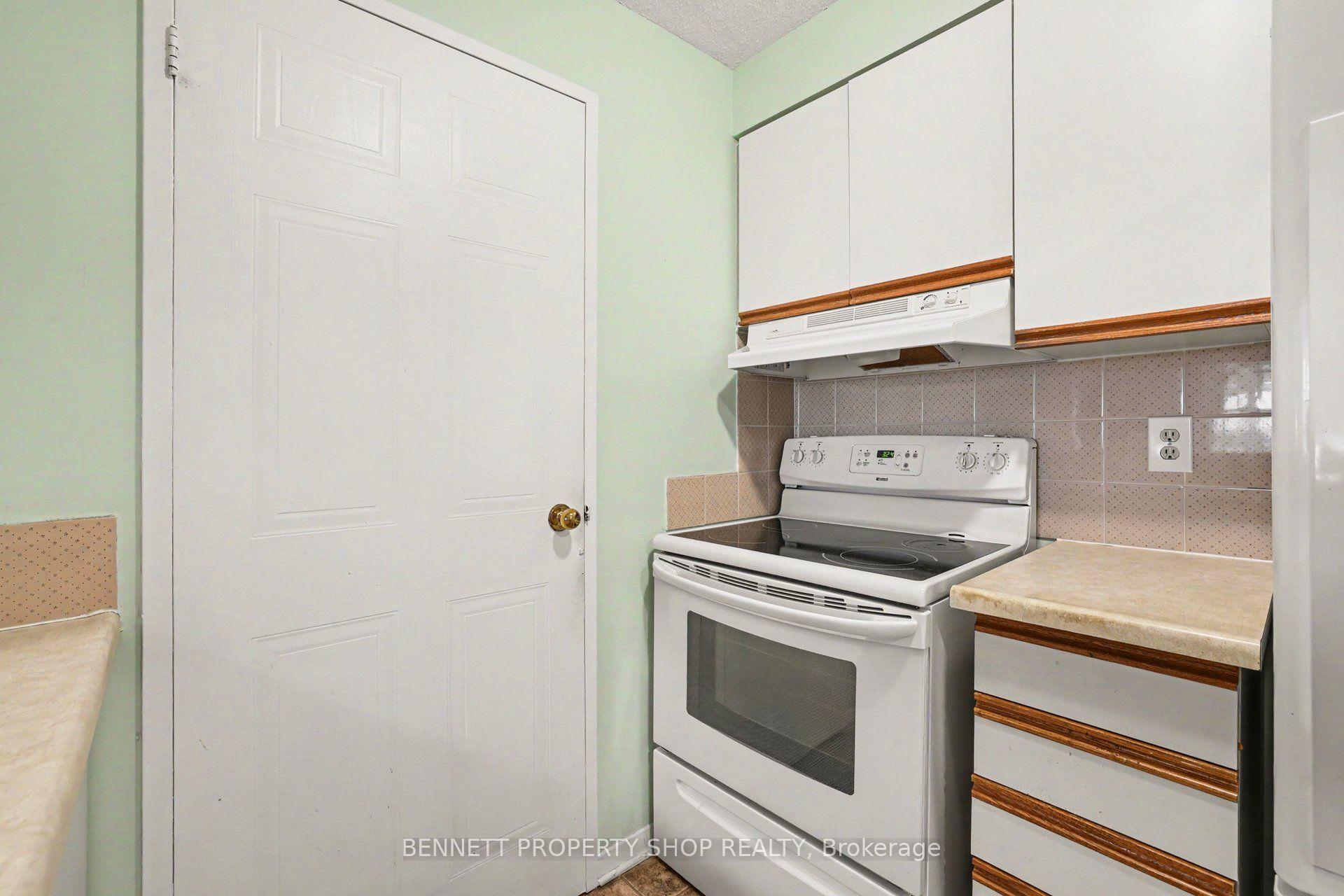 Photo 9 of Unit 803, 80 Sandcastle Drive, Ottawa, Leslie Park — HOMEH