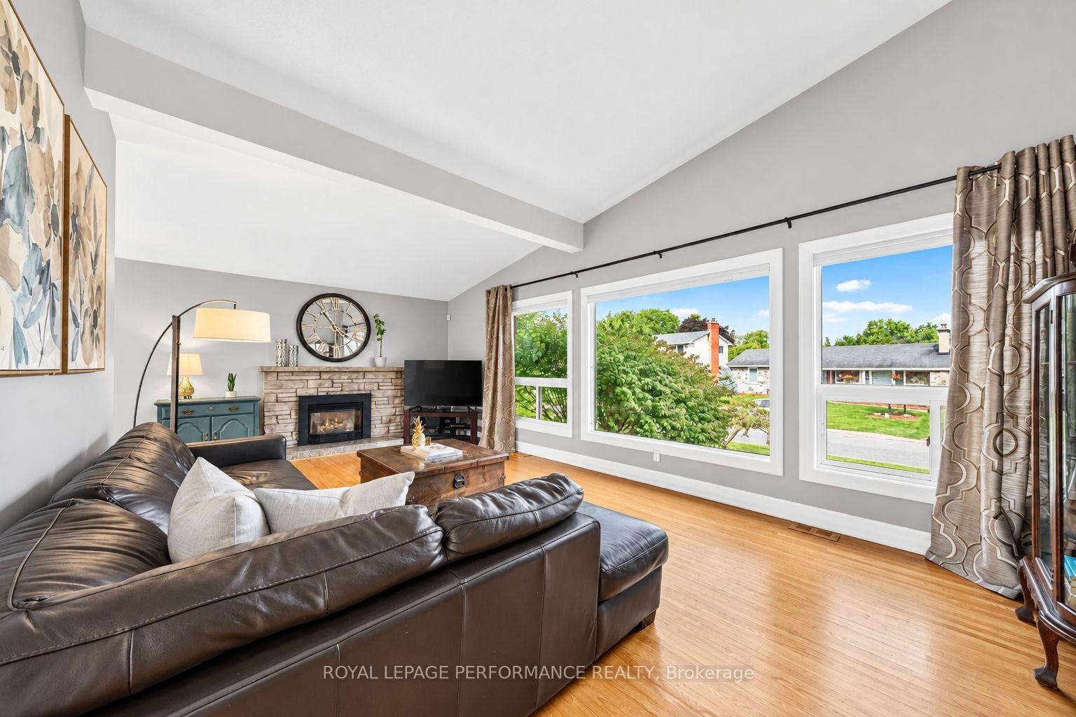 Photo 2 of 12 Dexter Drive, Ottawa, Sheahan Estates/Trend Village — HOMEH