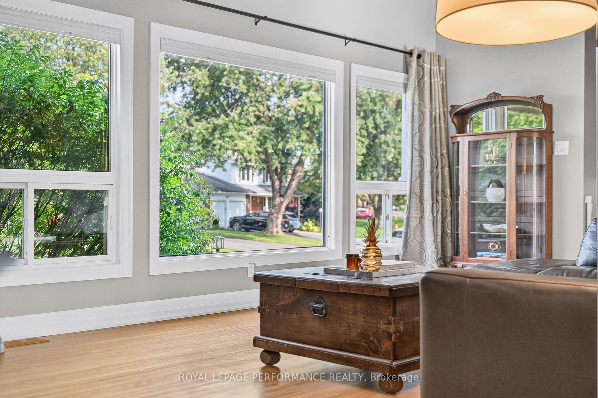 Photo 8 of 12 Dexter Drive, Ottawa, Sheahan Estates/Trend Village — HOMEH