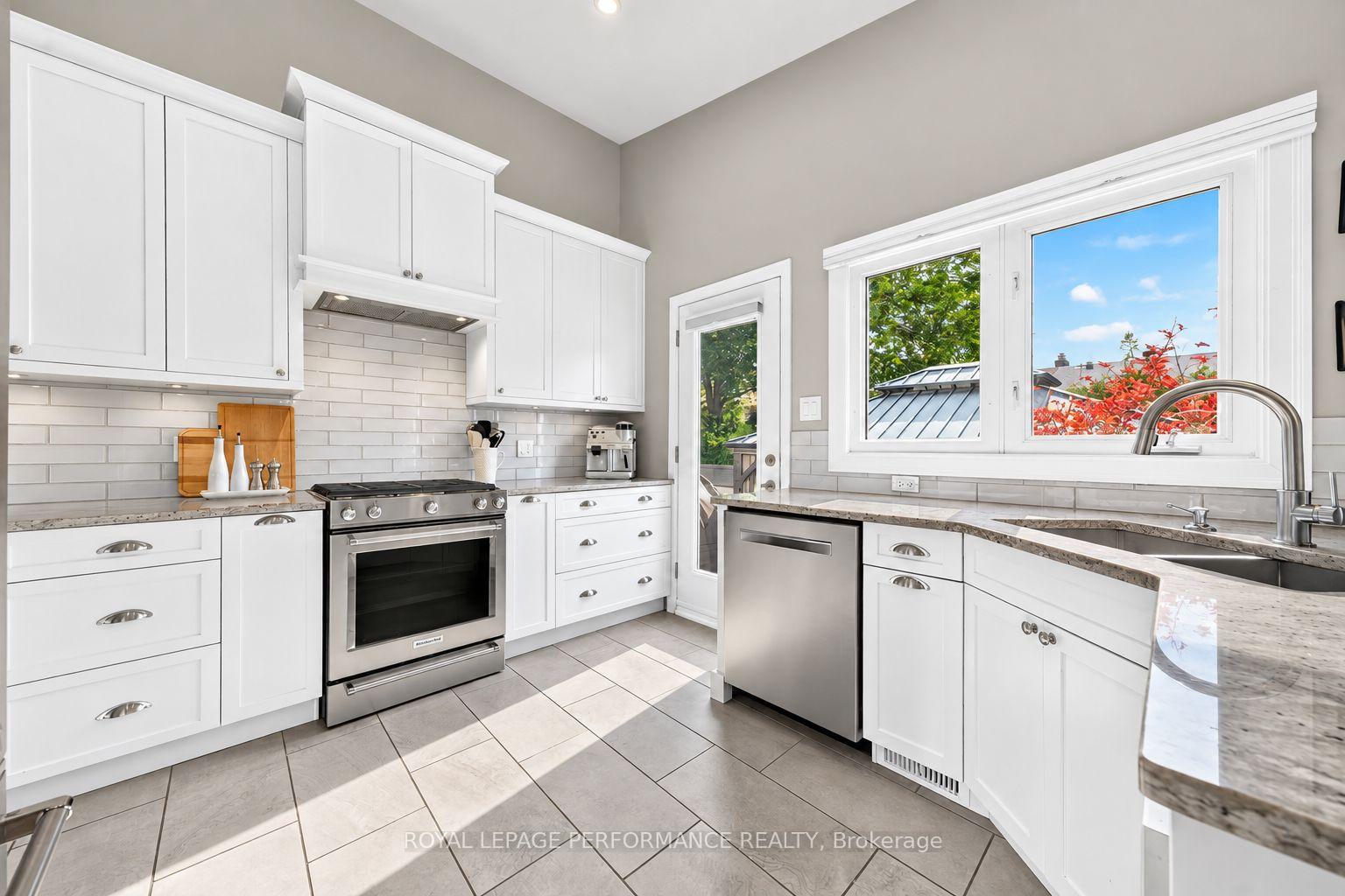 Photo 16 of 12 Dexter Drive, Ottawa, Sheahan Estates/Trend Village — HOMEH