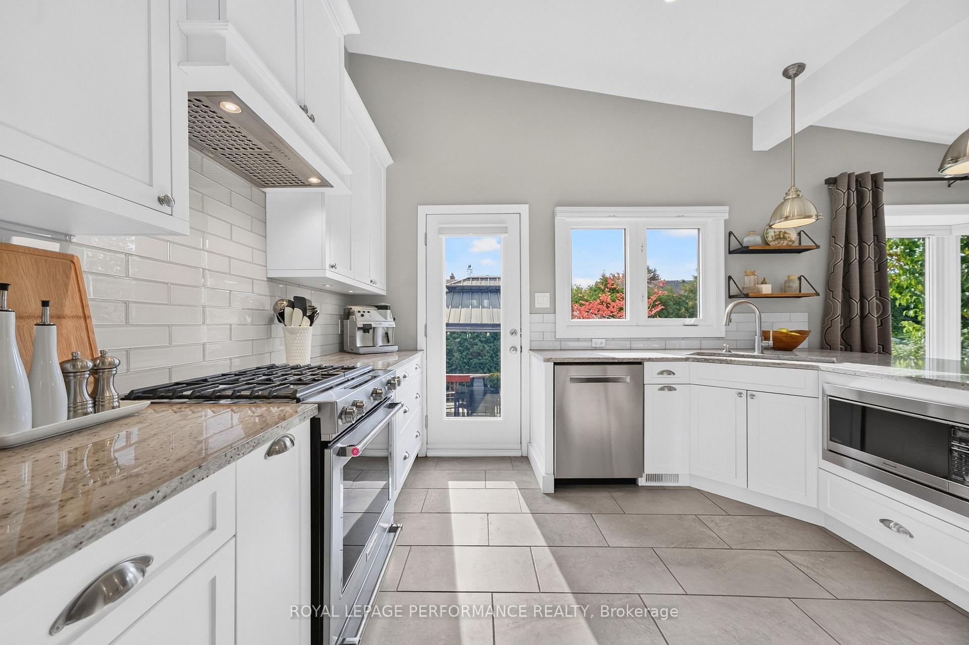 Photo 18 of 12 Dexter Drive, Ottawa, Sheahan Estates/Trend Village — HOMEH
