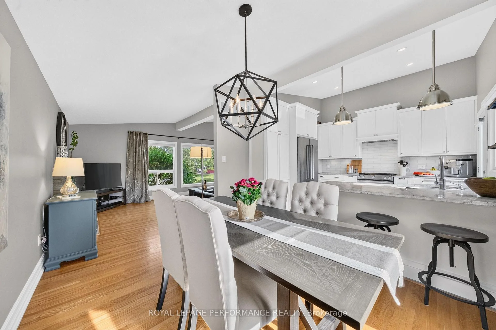 Photo 13 of 12 Dexter Drive, Ottawa, Sheahan Estates/Trend Village — HOMEH