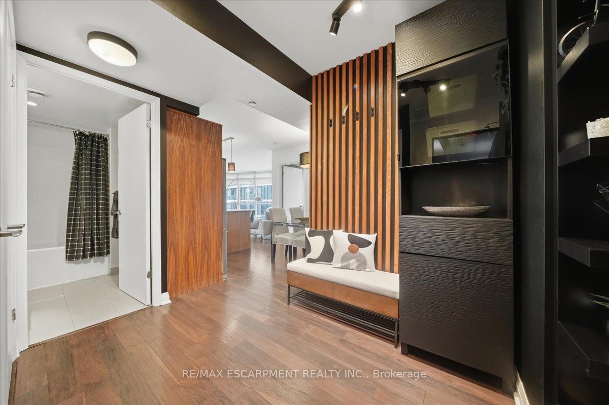 Photo 6 of Unit 2204, 5 Valhalla Inn Road, Etobicoke, Islington-City Centre West — HOMEH