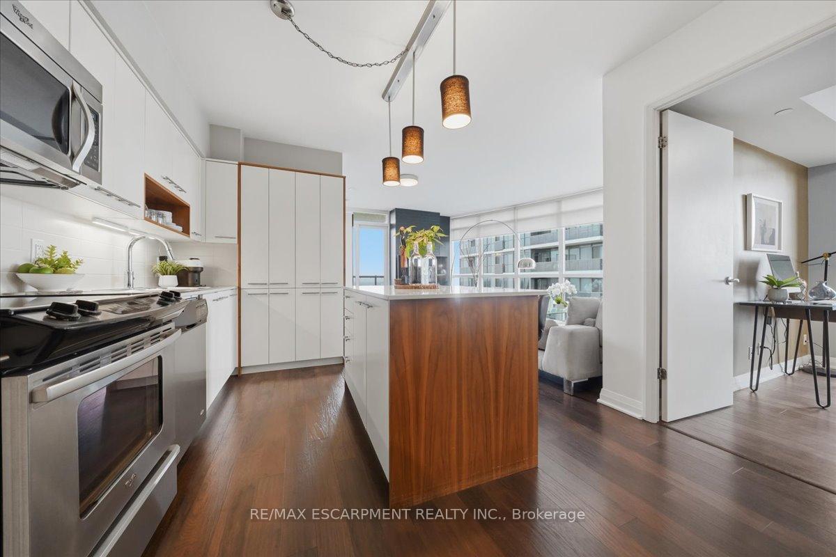 Photo 13 of Unit 2204, 5 Valhalla Inn Road, Etobicoke, Islington-City Centre West — HOMEH