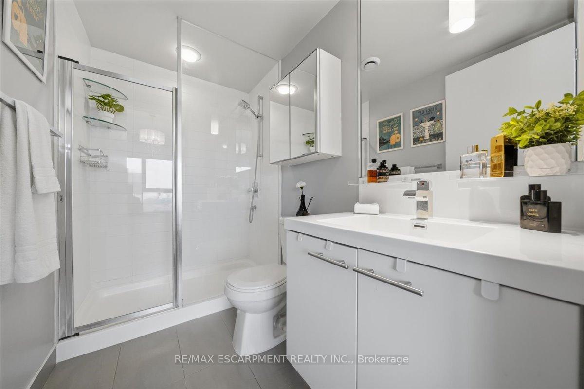 Photo 34 of Unit 2204, 5 Valhalla Inn Road, Etobicoke, Islington-City Centre West — HOMEH