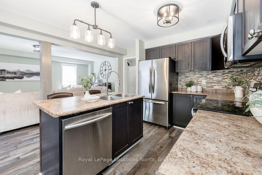 Photo 11 of 67 Wesley Avenue, Wasaga Beach — HOMEH