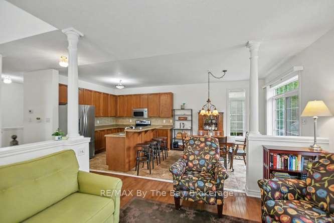 Photo 11 of 90 Meadowlark Boulevard, Wasaga Beach — HOMEH