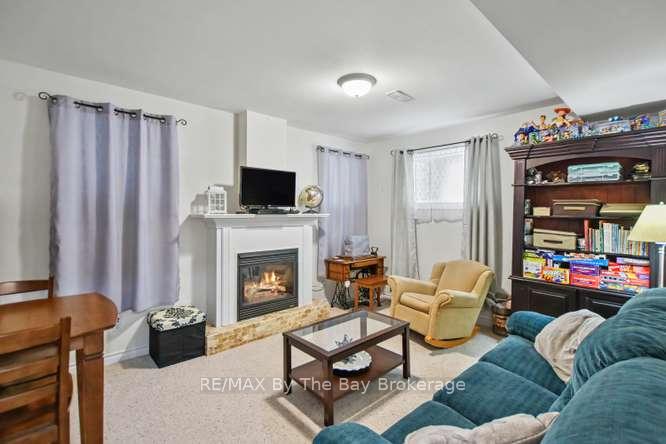 Photo 24 of 90 Meadowlark Boulevard, Wasaga Beach — HOMEH