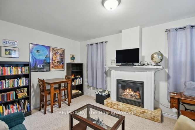 Photo 25 of 90 Meadowlark Boulevard, Wasaga Beach — HOMEH