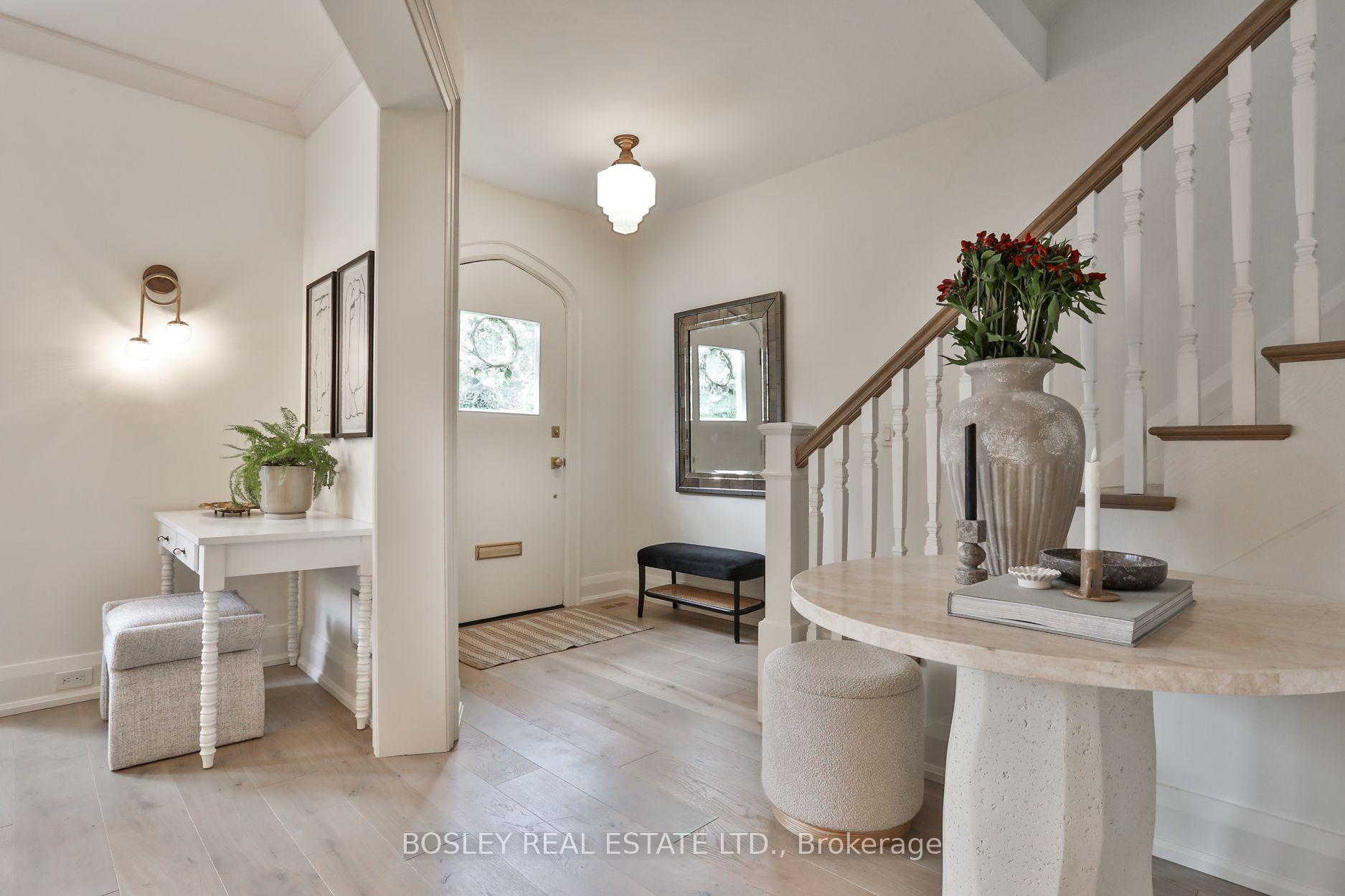 Photo 5 of 43 Whitehall Road, Toronto, Rosedale-Moore Park — HOMEH