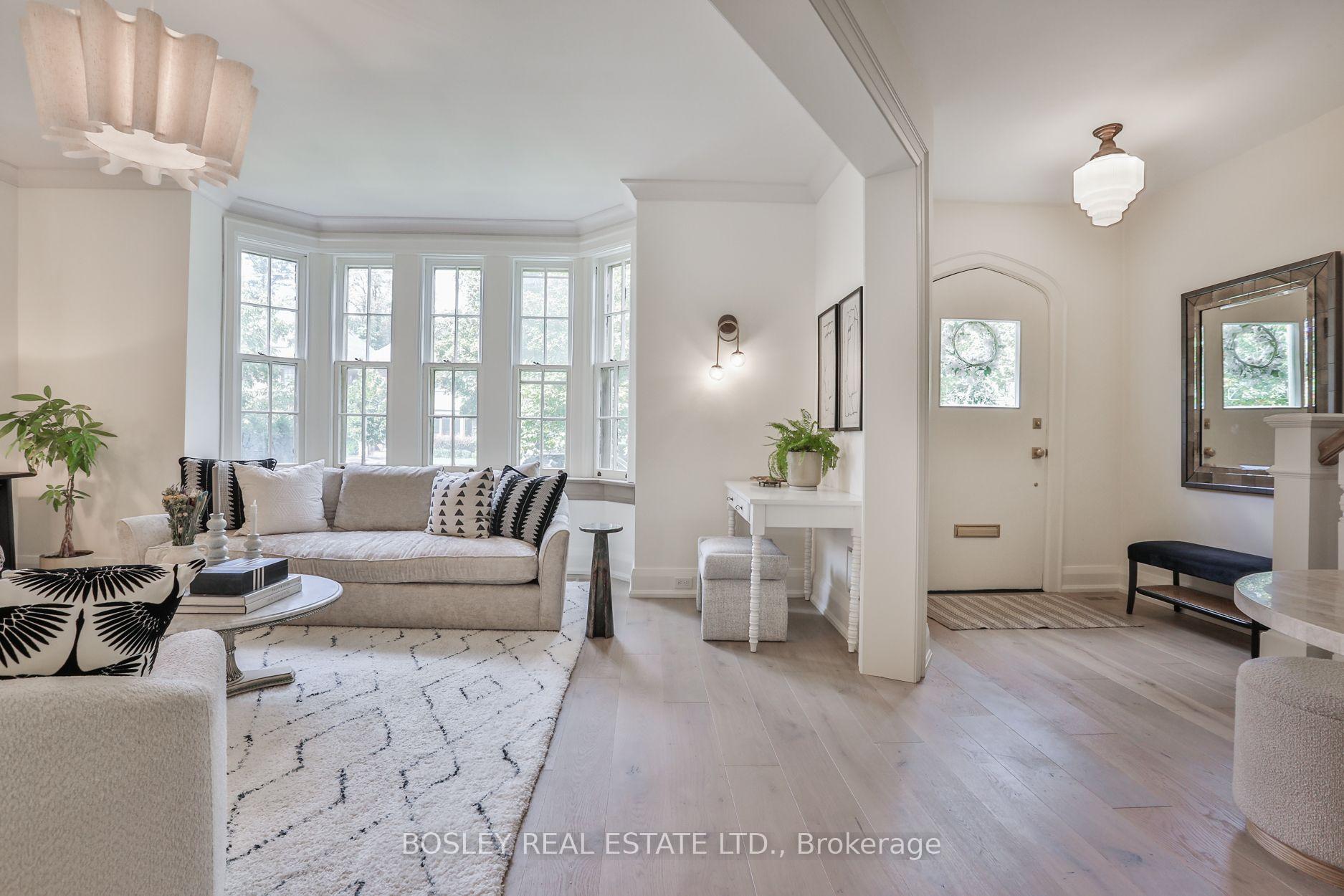 Photo 7 of 43 Whitehall Road, Toronto, Rosedale-Moore Park — HOMEH
