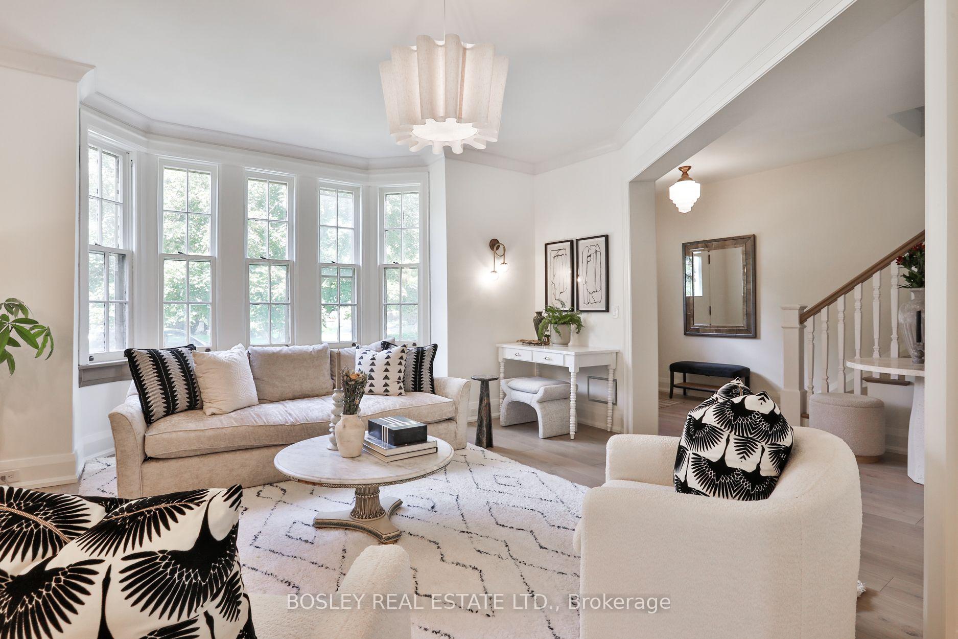 Photo 11 of 43 Whitehall Road, Toronto, Rosedale-Moore Park — HOMEH