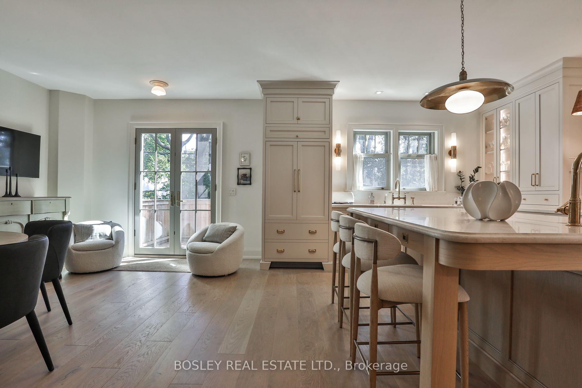 Photo 21 of 43 Whitehall Road, Toronto, Rosedale-Moore Park — HOMEH