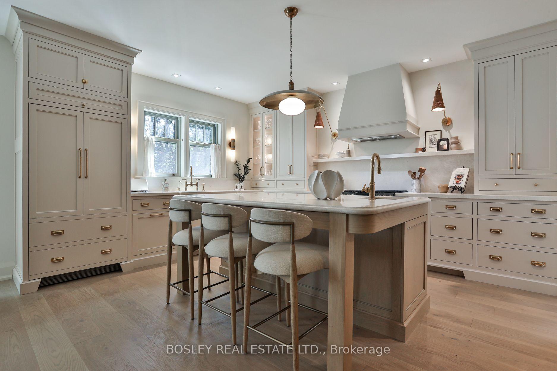 Photo 22 of 43 Whitehall Road, Toronto, Rosedale-Moore Park — HOMEH