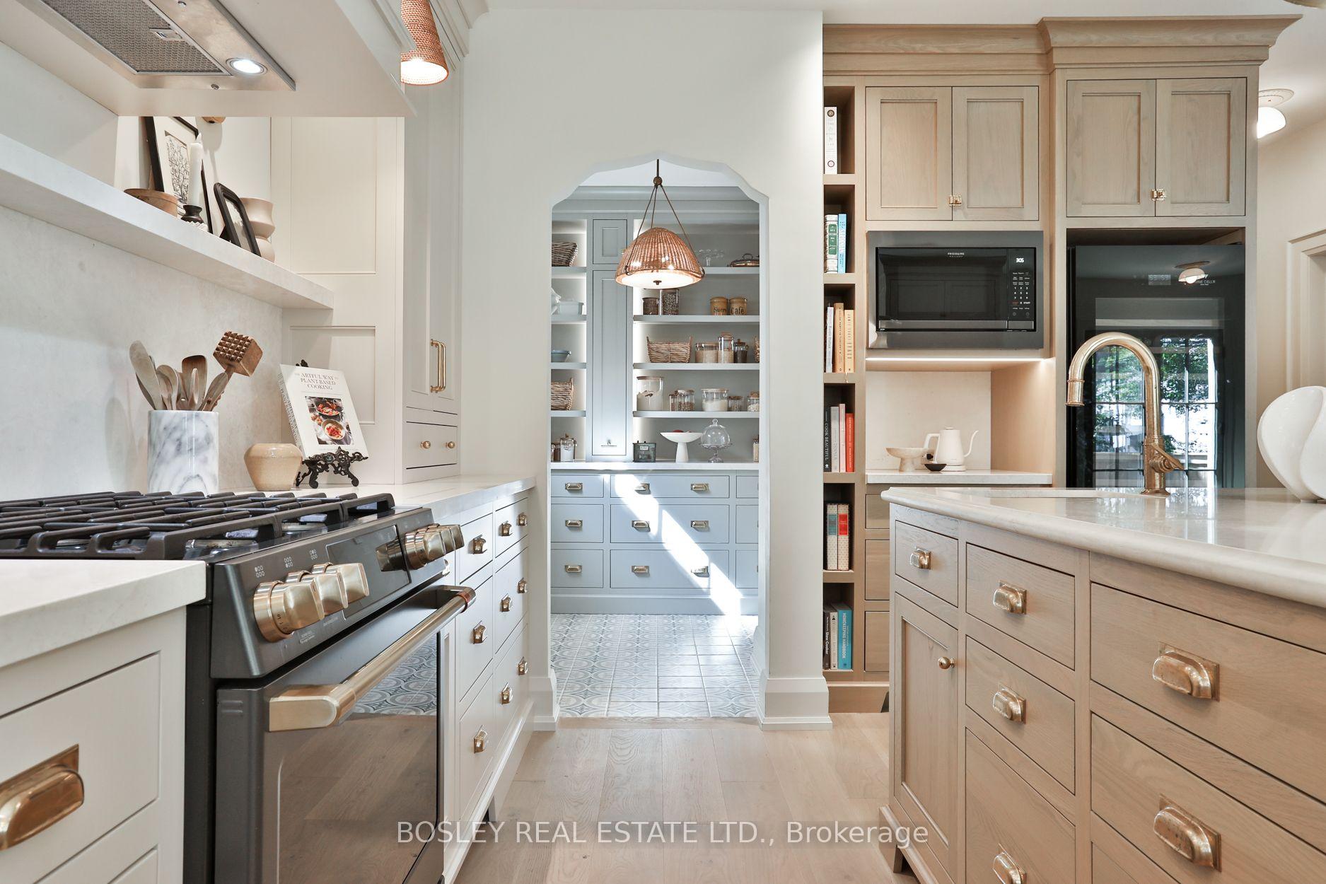 Photo 26 of 43 Whitehall Road, Toronto, Rosedale-Moore Park — HOMEH