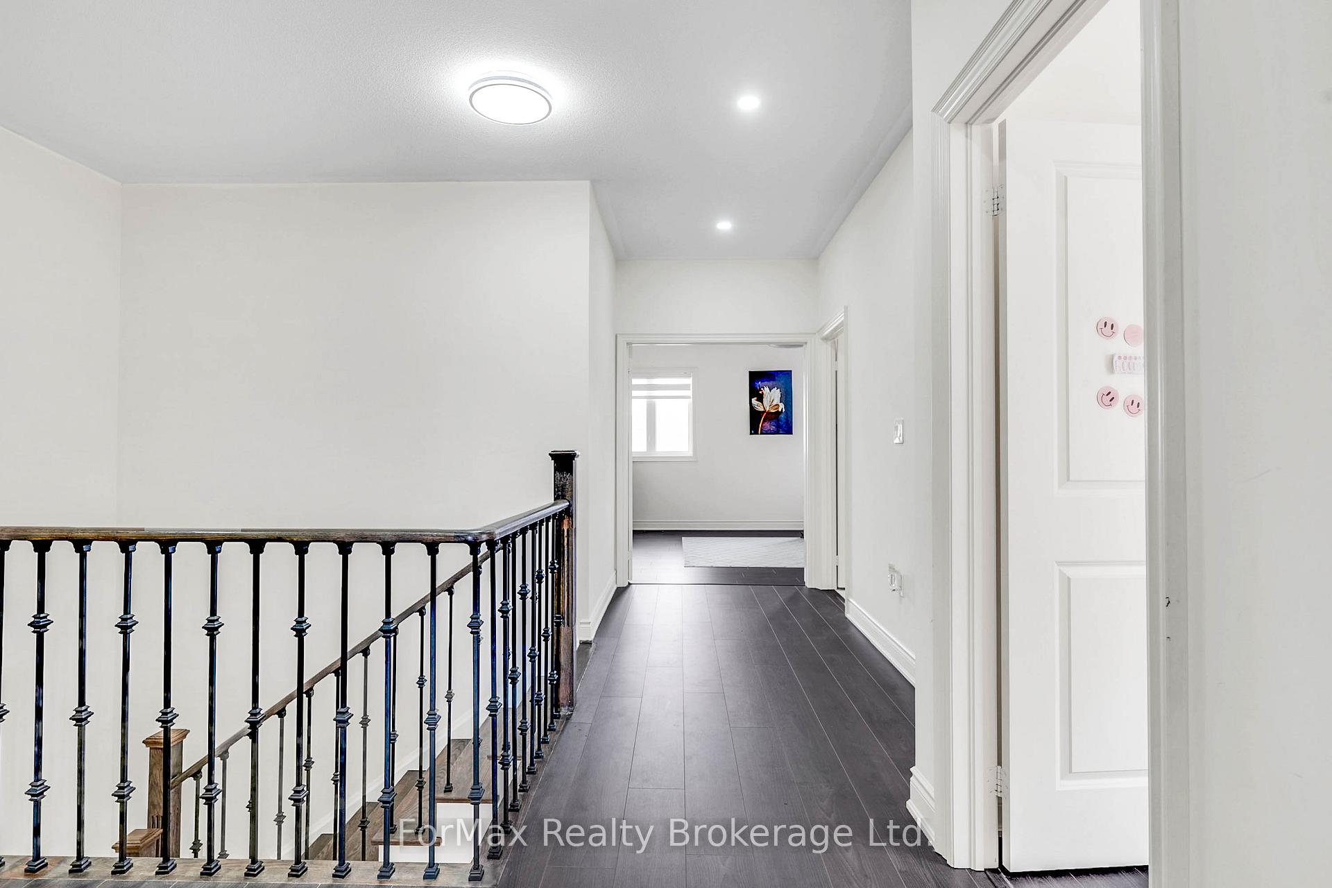Photo 26 of 199 Granite Ridge Trail, Hamilton, Waterdown — HOMEH