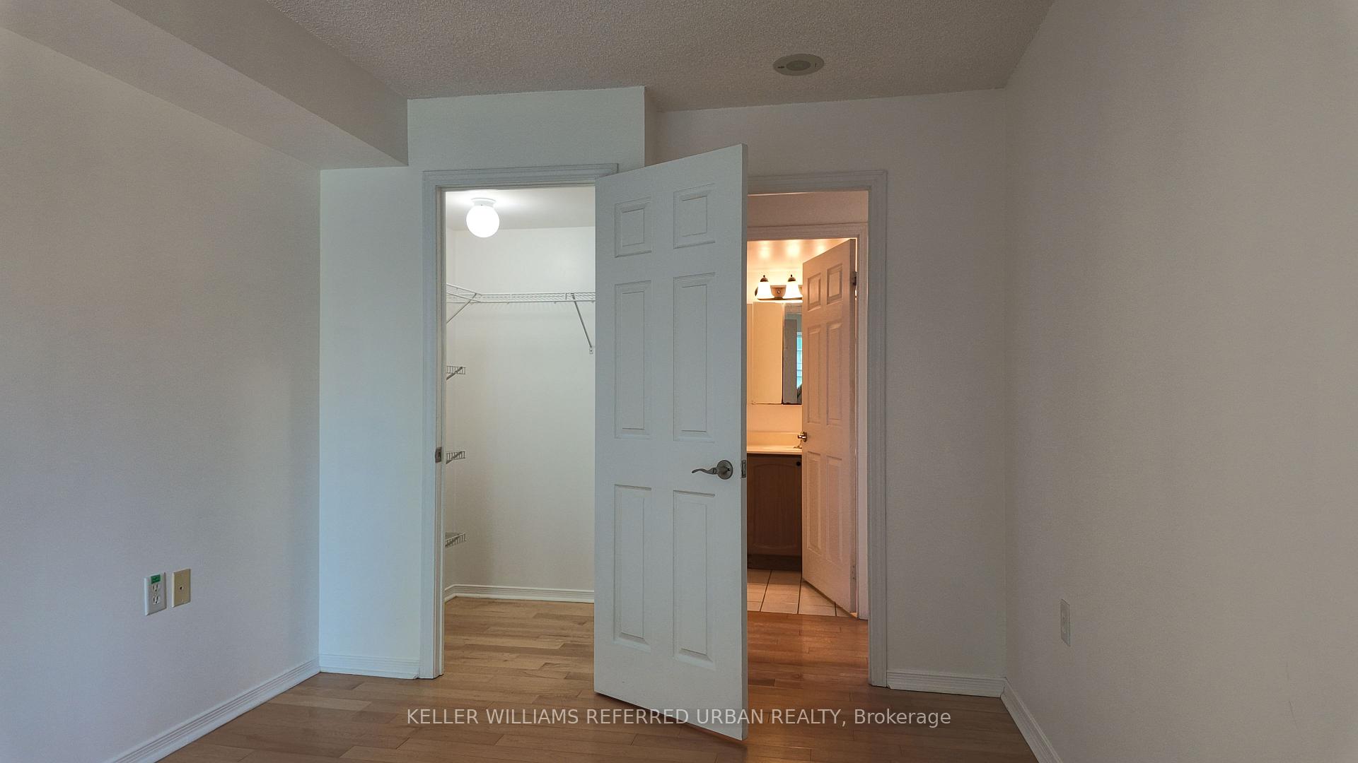 Photo 5 of Unit 806, 22 Olive Avenue, North York, Willowdale East — HOMEH