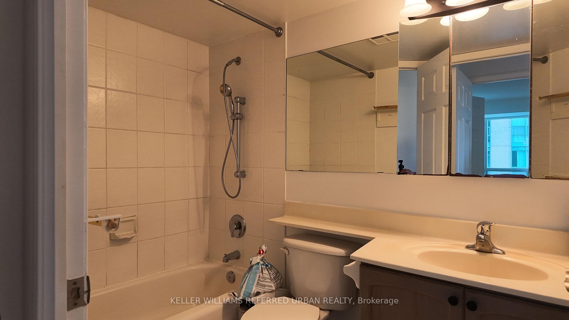 Photo 7 of Unit 806, 22 Olive Avenue, North York, Willowdale East — HOMEH
