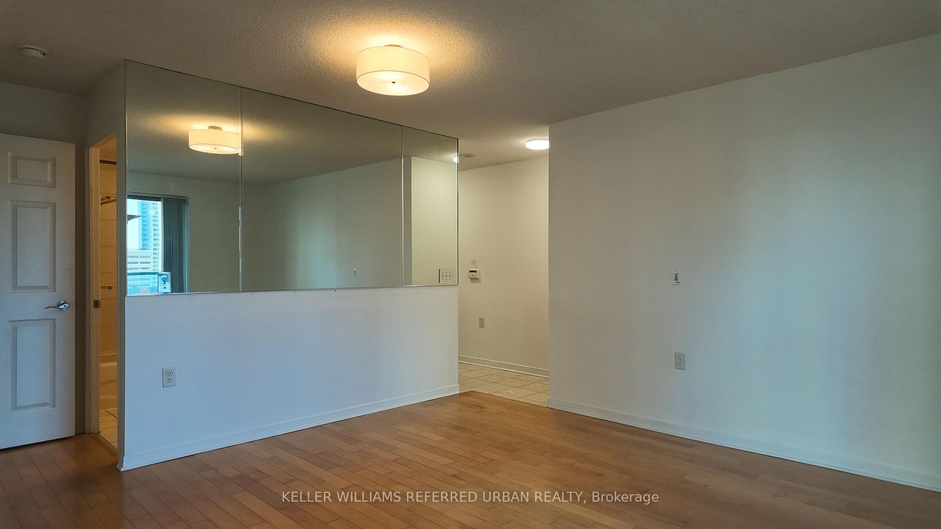 Photo 12 of Unit 806, 22 Olive Avenue, North York, Willowdale East — HOMEH