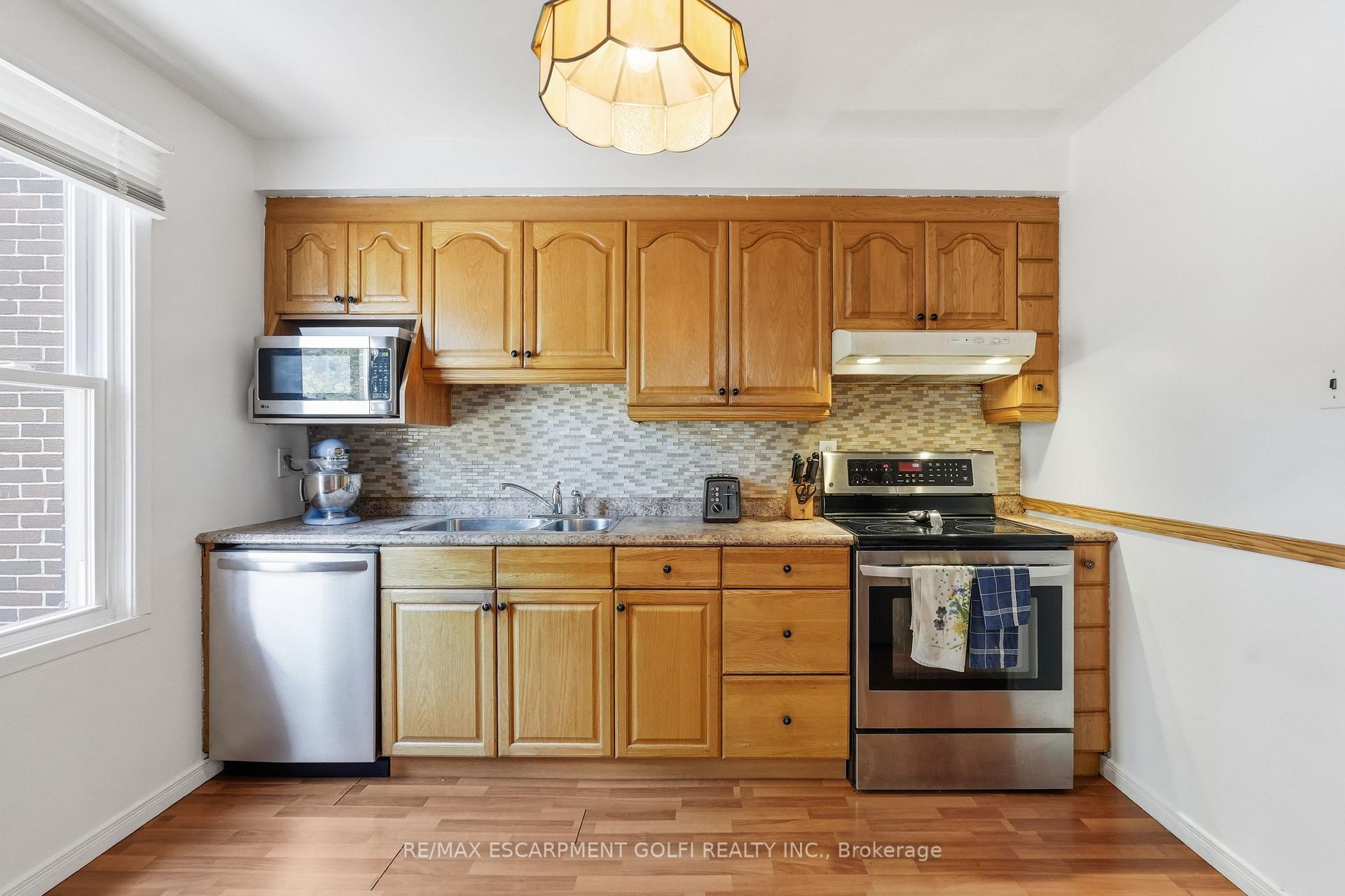 Photo 7 of Unit 39, 2277 Mountain Grove Avenue, Burlington, Mountainside — HOMEH