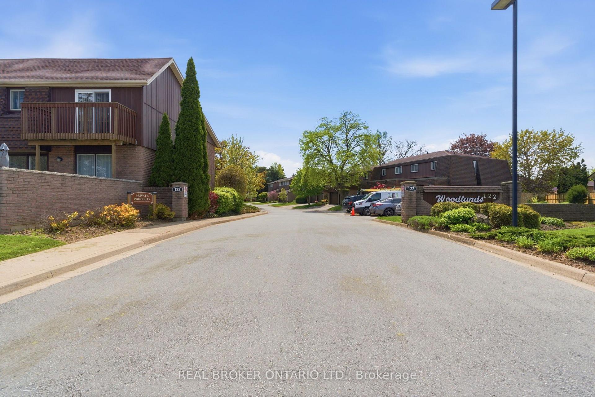 Photo 2 of Unit 46, 122 Lakeshore Road, St. Catharines, Lakeport — HOMEH