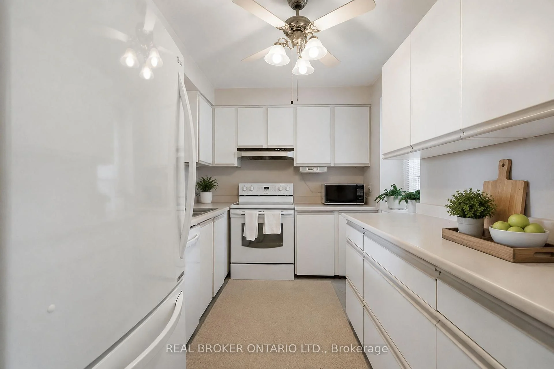 Photo 7 of Unit 46, 122 Lakeshore Road, St. Catharines, Lakeport — HOMEH