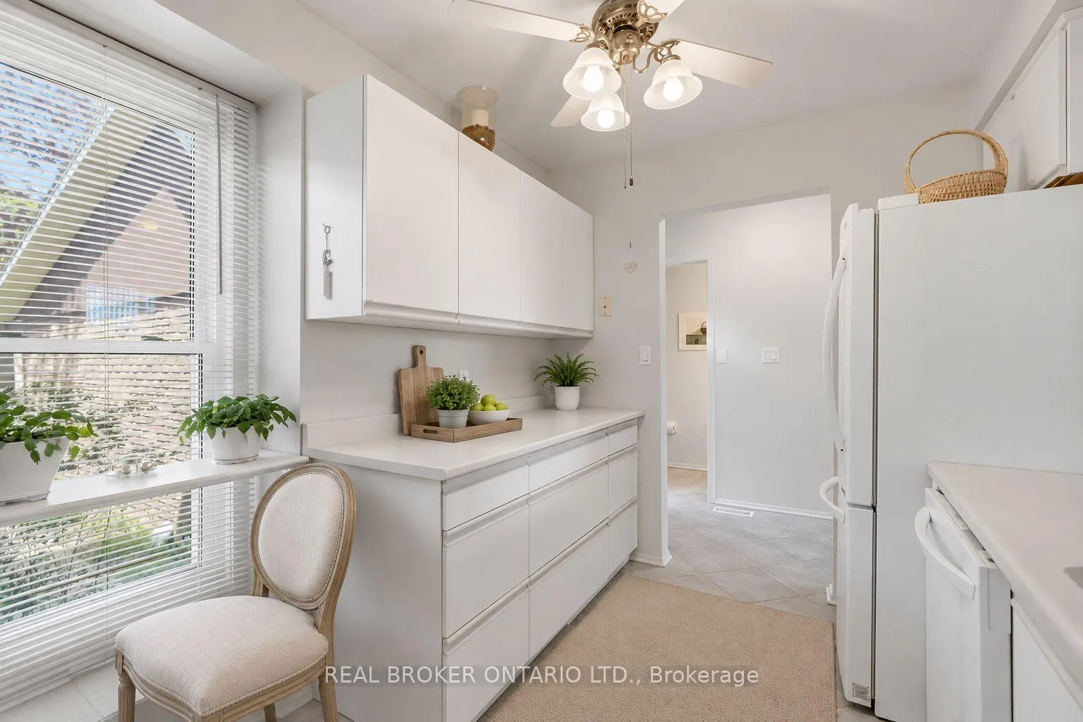 Photo 8 of Unit 46, 122 Lakeshore Road, St. Catharines, Lakeport — HOMEH