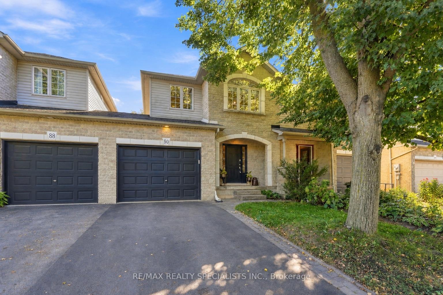 Photo 1 of 90 Foxborough Drive, Hamilton, Ancaster — HOMEH