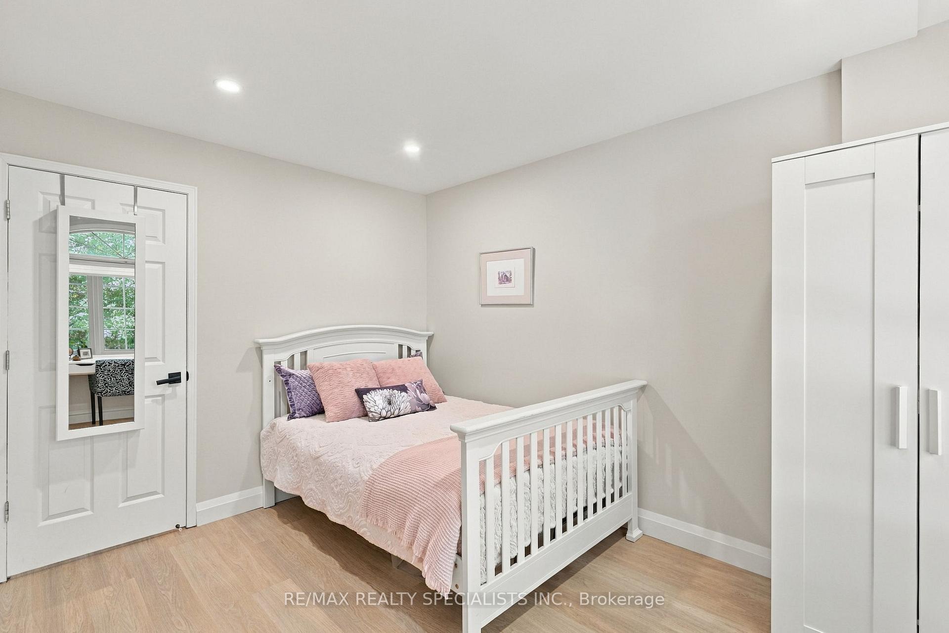 Photo 28 of 90 Foxborough Drive, Hamilton, Ancaster — HOMEH