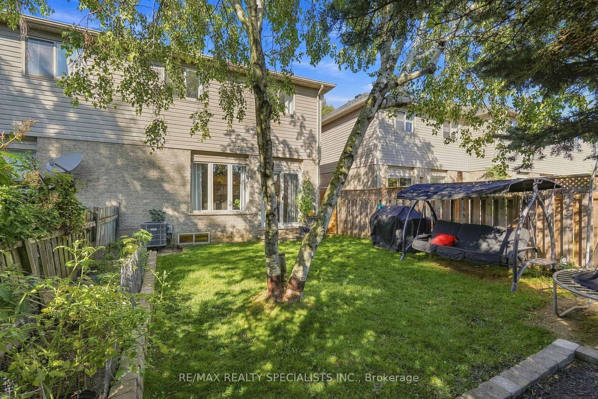 Photo 45 of 90 Foxborough Drive, Hamilton, Ancaster — HOMEH
