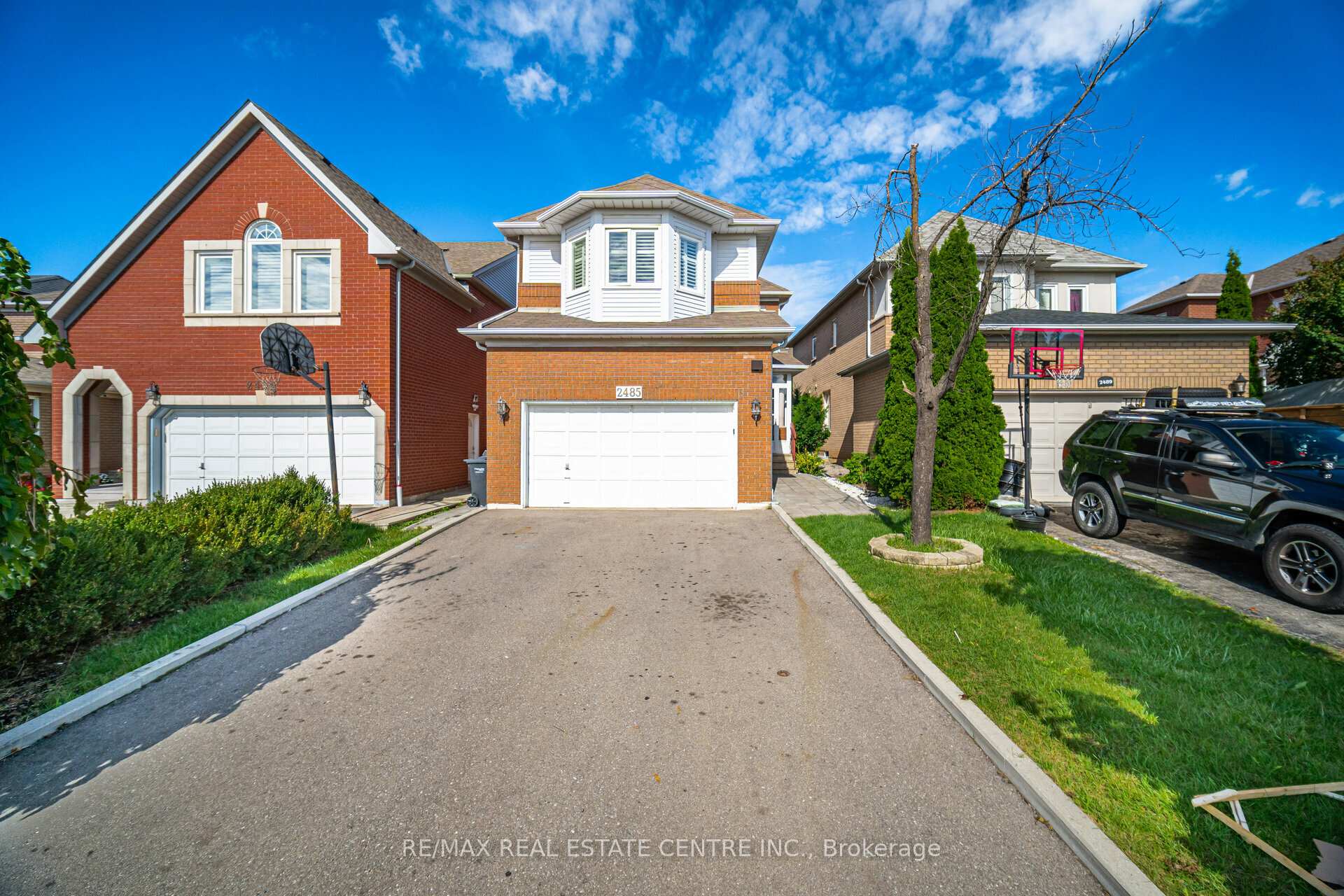 Photo 1 of 2485 Strathmore Crescent N, Mississauga, Central Erin Mills — HOMEH