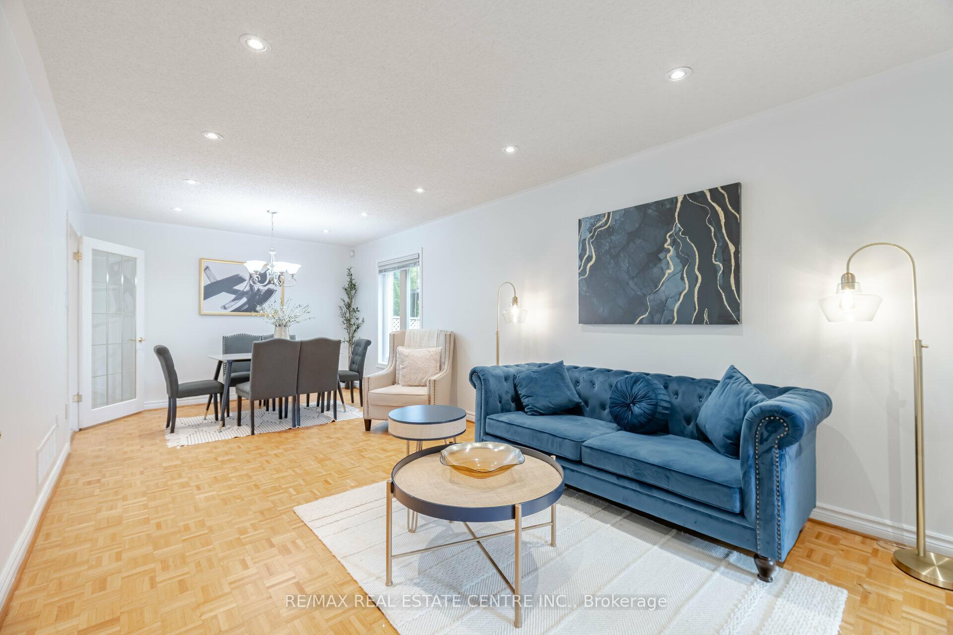 Photo 8 of 2485 Strathmore Crescent N, Mississauga, Central Erin Mills — HOMEH