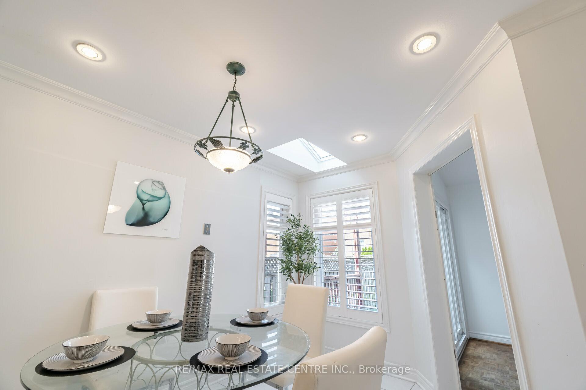 Photo 15 of 2485 Strathmore Crescent N, Mississauga, Central Erin Mills — HOMEH