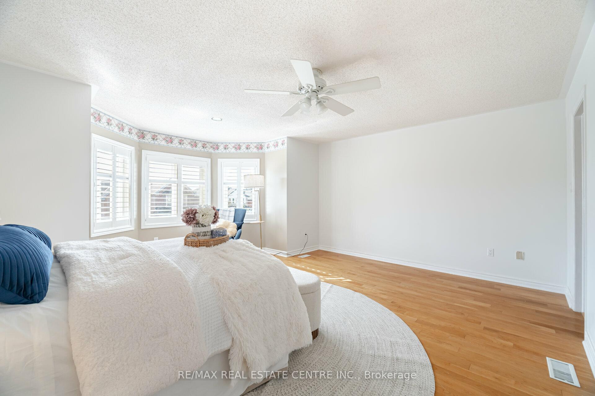 Photo 29 of 2485 Strathmore Crescent N, Mississauga, Central Erin Mills — HOMEH