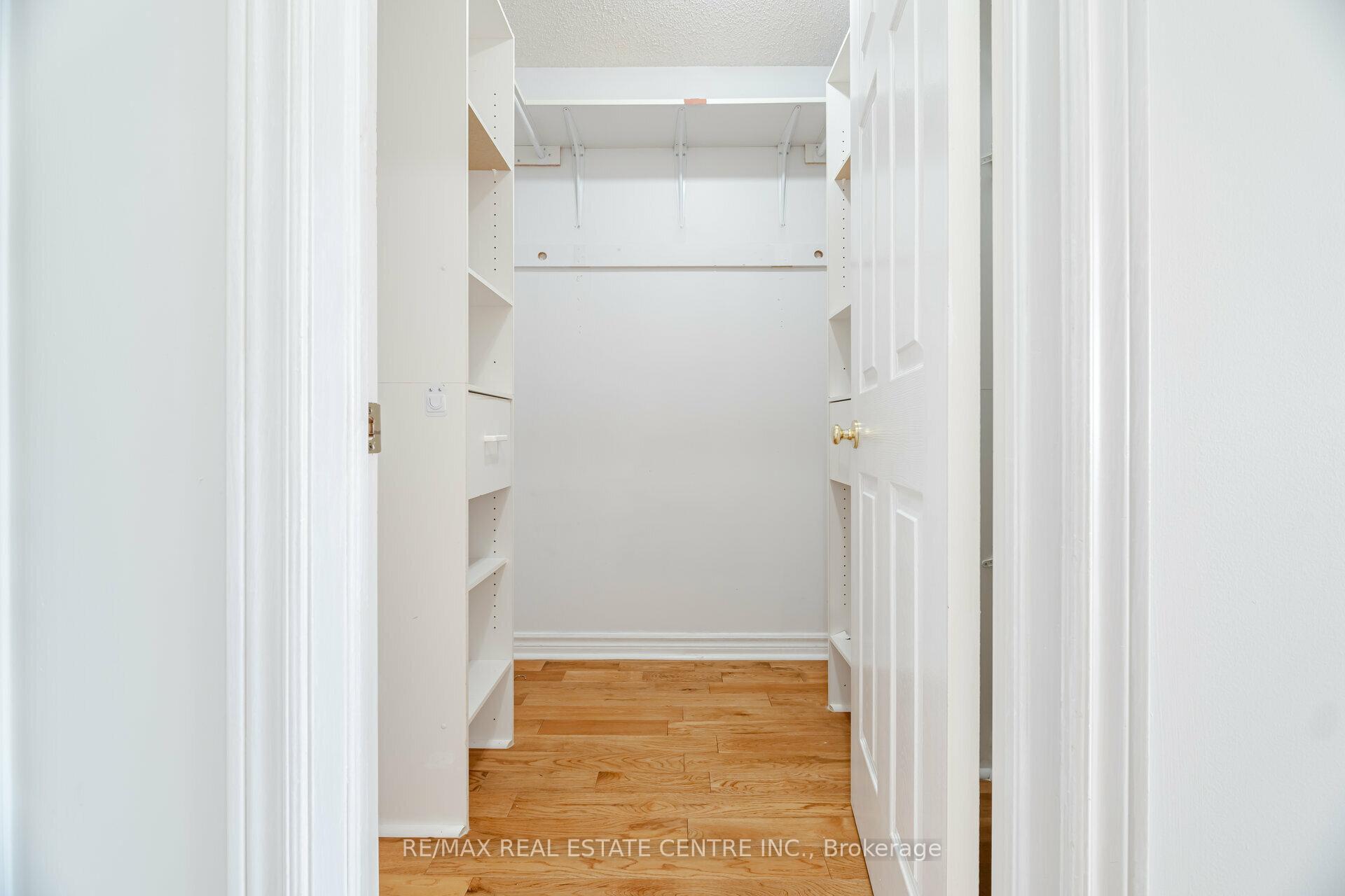 Photo 31 of 2485 Strathmore Crescent N, Mississauga, Central Erin Mills — HOMEH