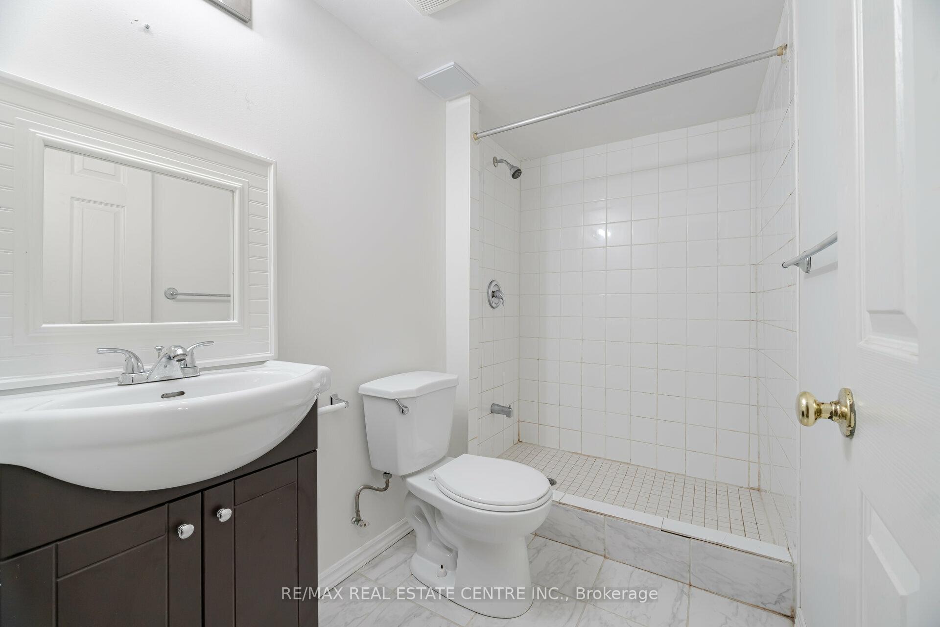 Photo 44 of 2485 Strathmore Crescent N, Mississauga, Central Erin Mills — HOMEH