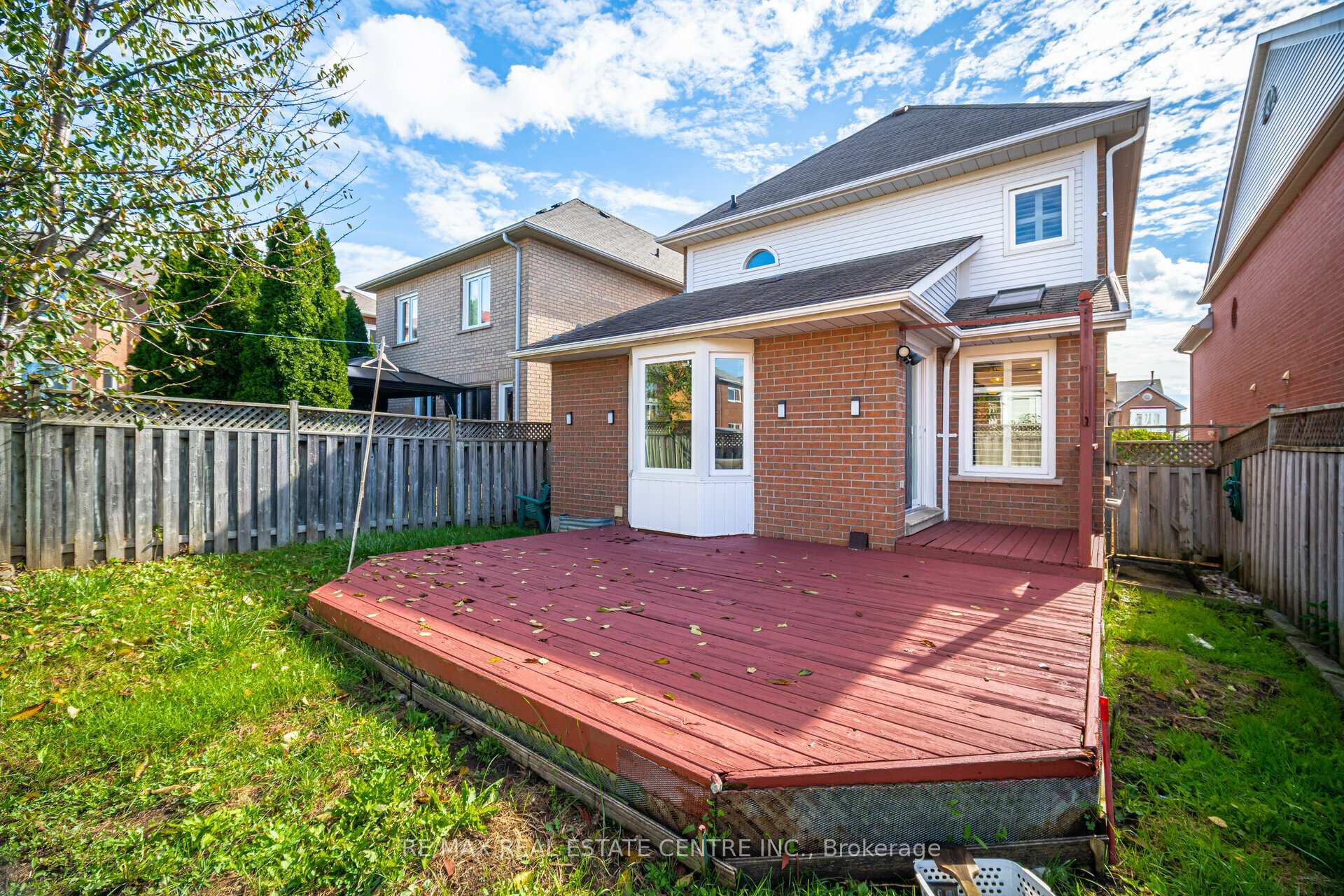 Photo 49 of 2485 Strathmore Crescent N, Mississauga, Central Erin Mills — HOMEH
