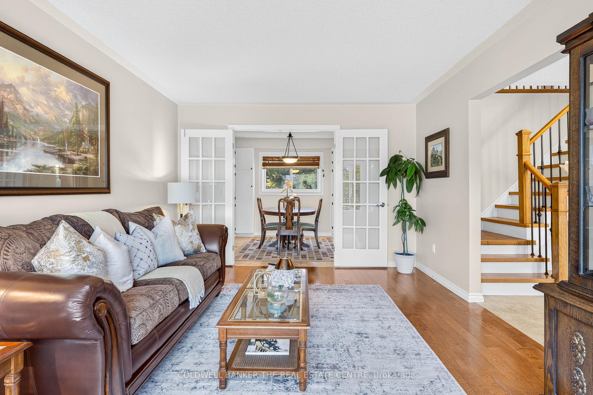 Photo 7 of 893 Arnold Crescent, Newmarket, Gorham-College Manor — HOMEH