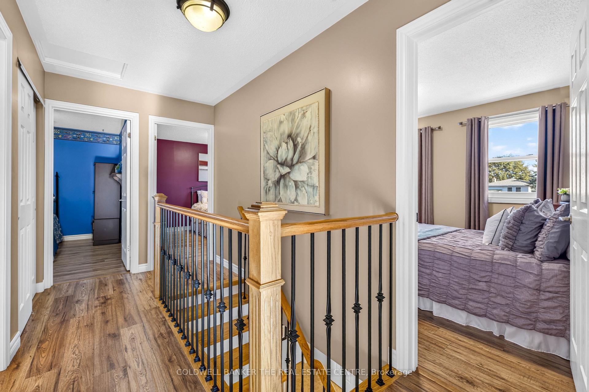 Photo 13 of 893 Arnold Crescent, Newmarket, Gorham-College Manor — HOMEH