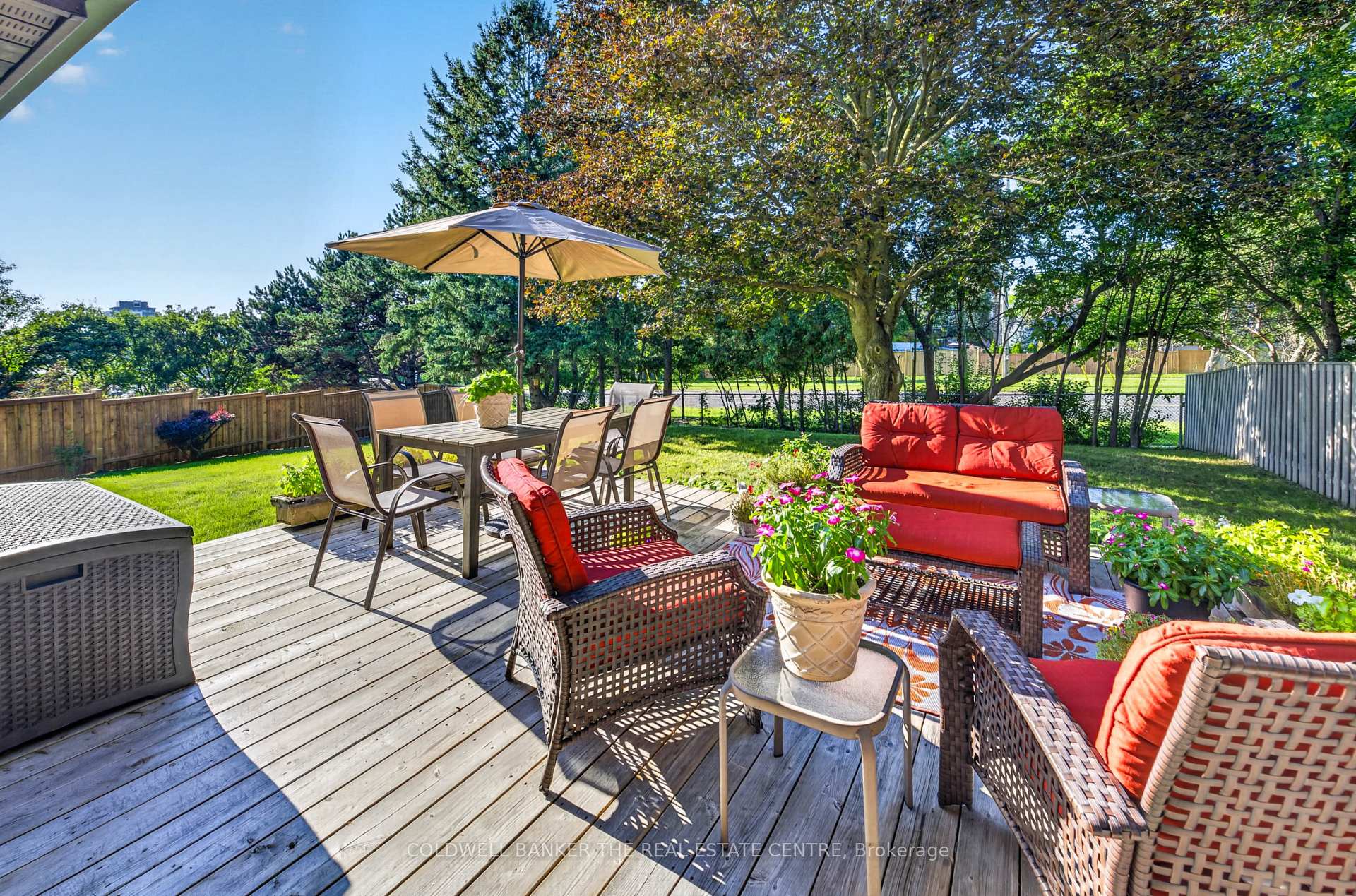 Photo 20 of 893 Arnold Crescent, Newmarket, Gorham-College Manor — HOMEH