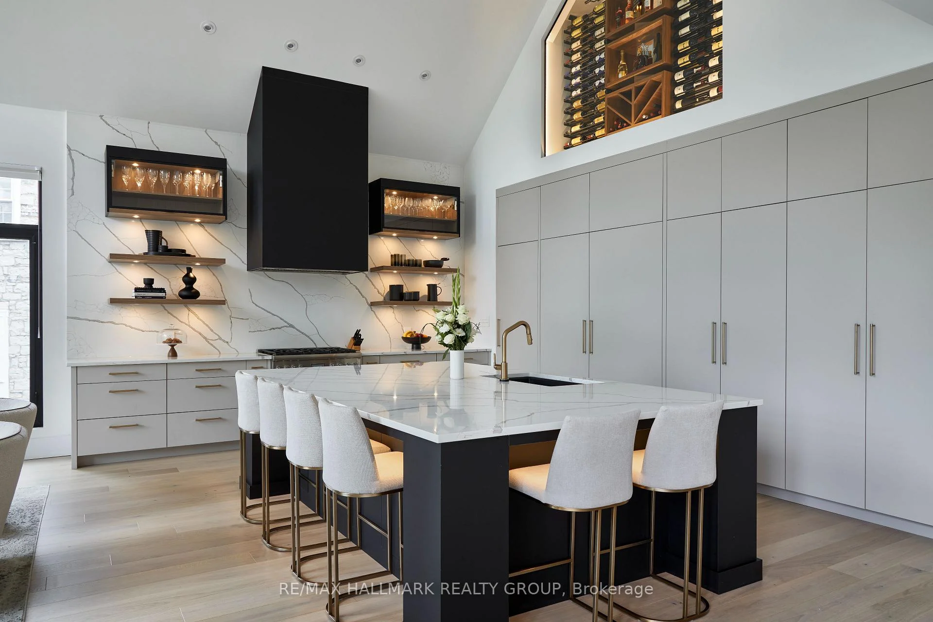 Photo 34 of 114 Theberge Private, Ottawa, Meadowlands/St. Claire Gardens — HOMEH
