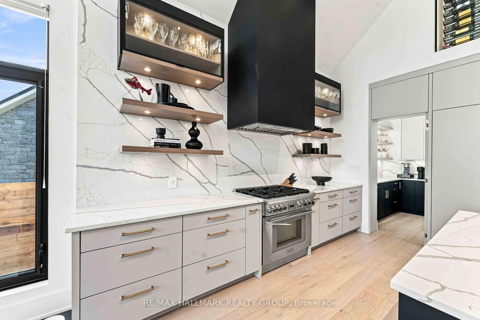 Photo 37 of 114 Theberge Private, Ottawa, Meadowlands/St. Claire Gardens — HOMEH