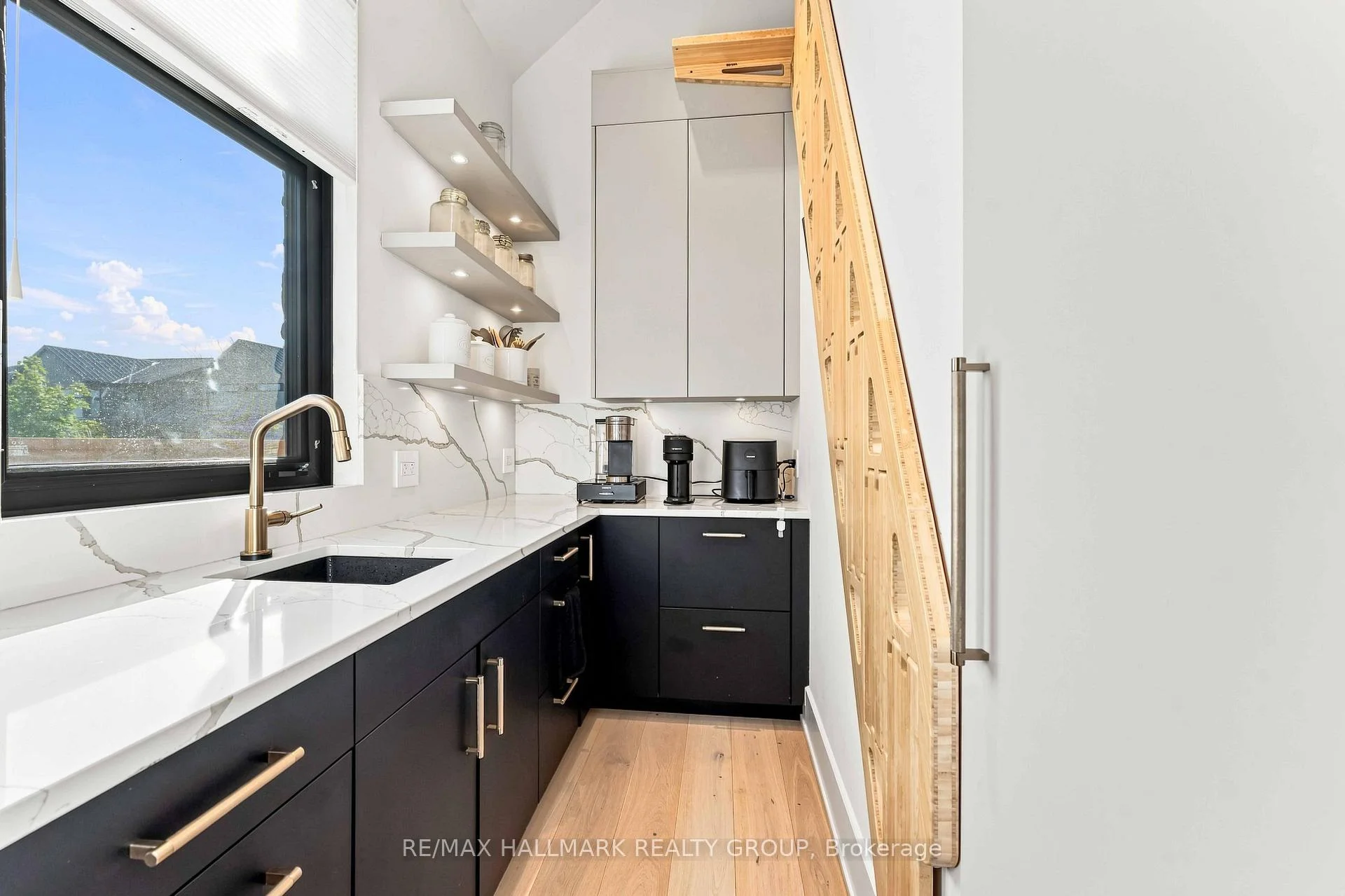 Photo 42 of 114 Theberge Private, Ottawa, Meadowlands/St. Claire Gardens — HOMEH