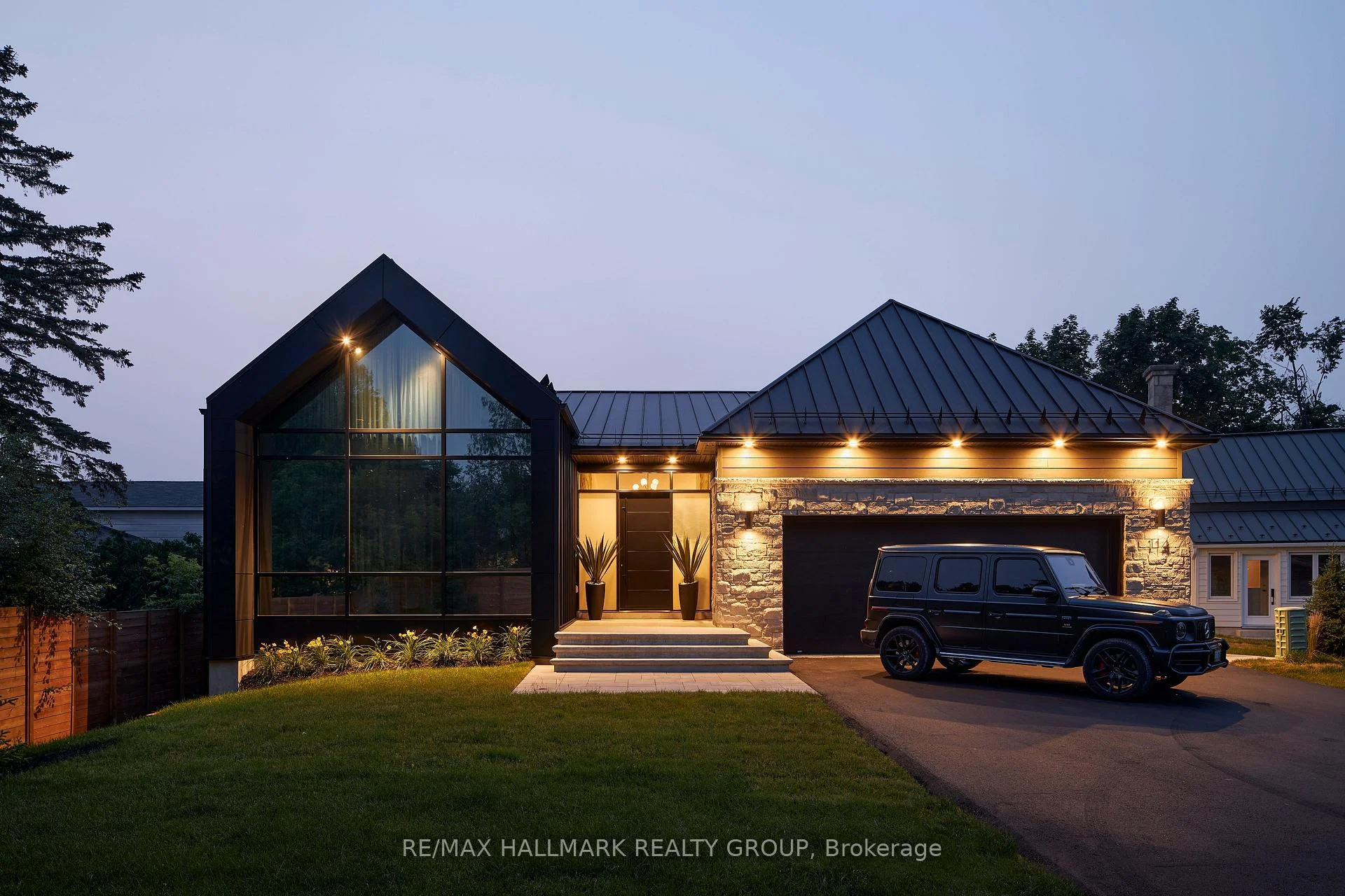 Photo 45 of 114 Theberge Private, Ottawa, Meadowlands/St. Claire Gardens — HOMEH
