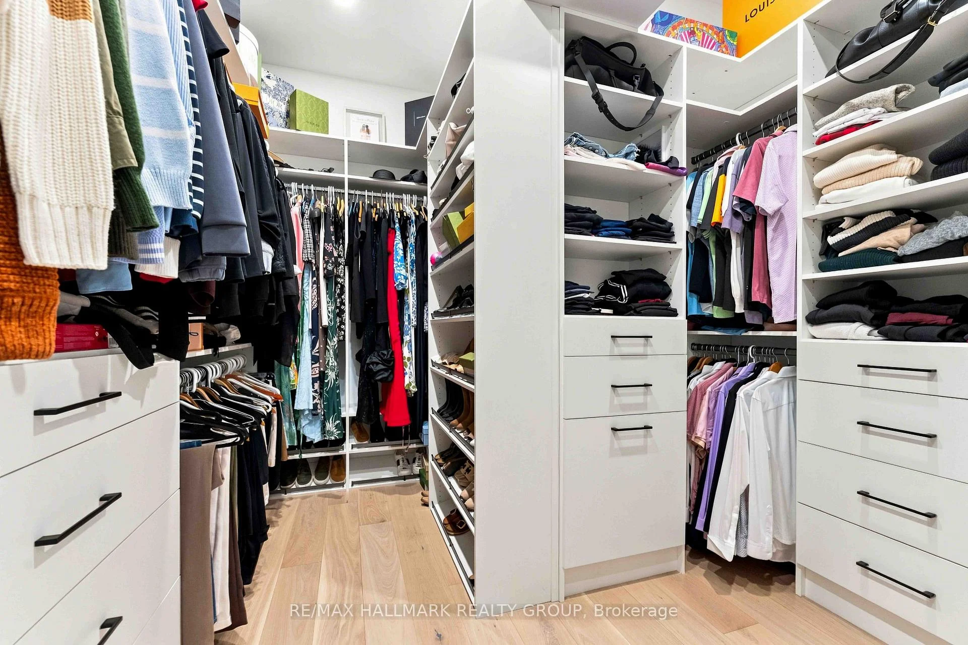 Photo 58 of 114 Theberge Private, Ottawa, Meadowlands/St. Claire Gardens — HOMEH