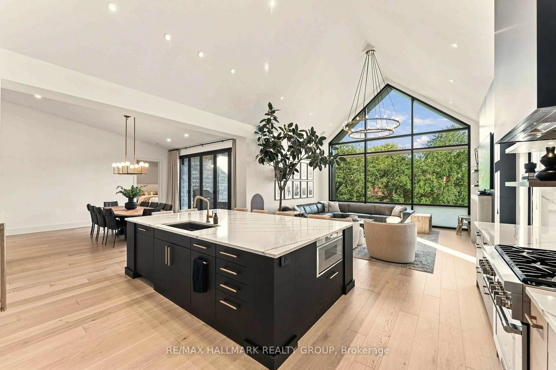 Photo 67 of 114 Theberge Private, Ottawa, Meadowlands/St. Claire Gardens — HOMEH